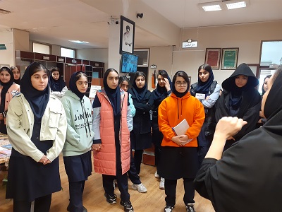 بازدید مدارس از کتابخانه علامه امینی
