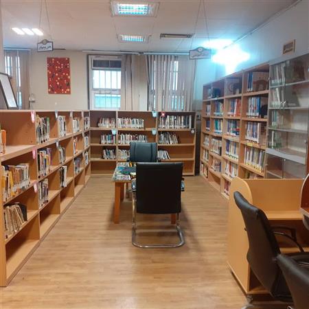 بخش نوجوان و کمک آموزشی